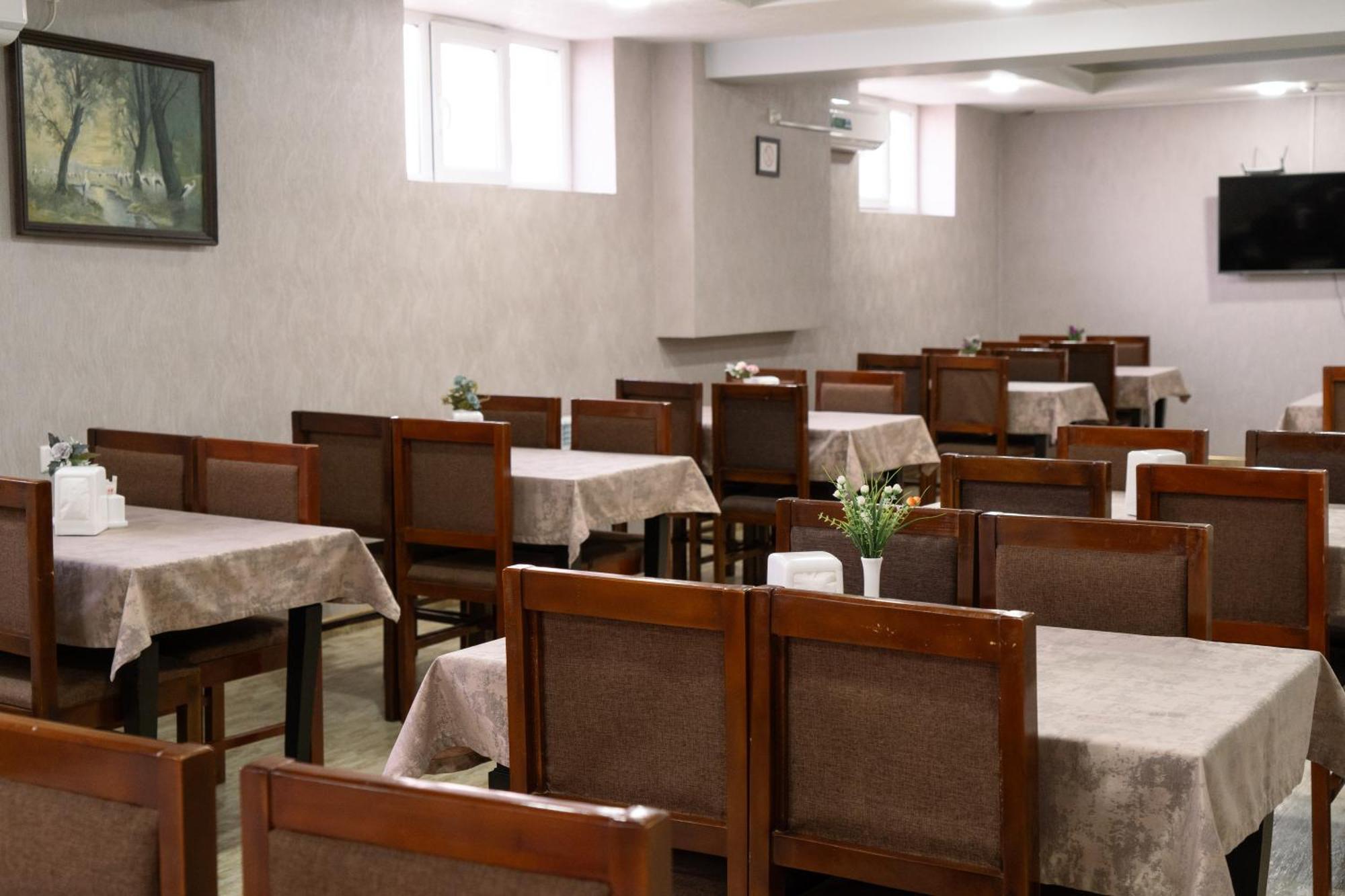 Tourist Inn Hotel Tashkent Exterior photo