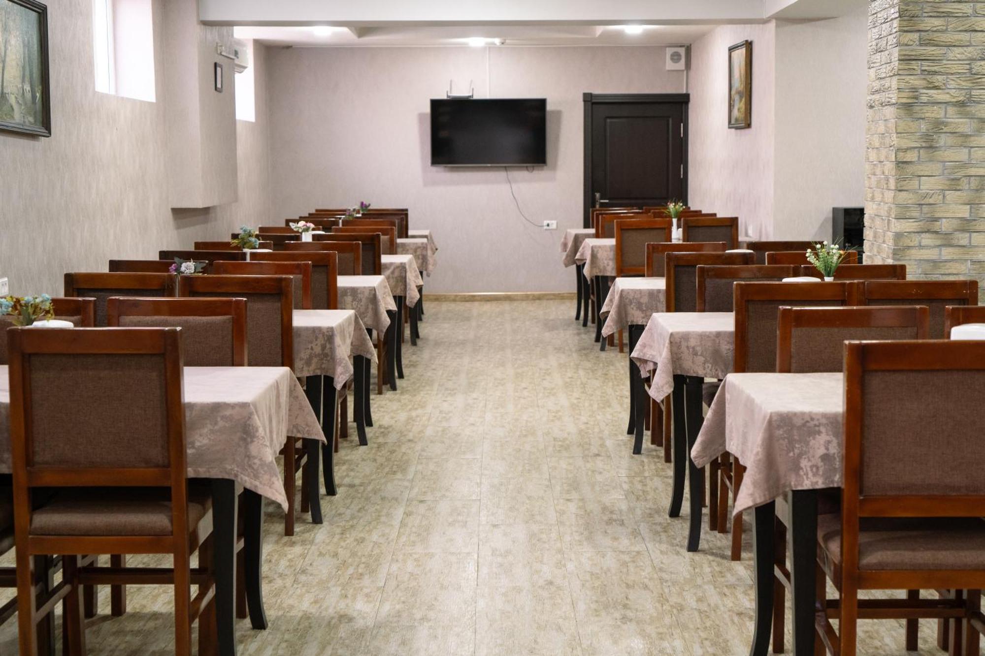 Tourist Inn Hotel Tashkent Exterior photo